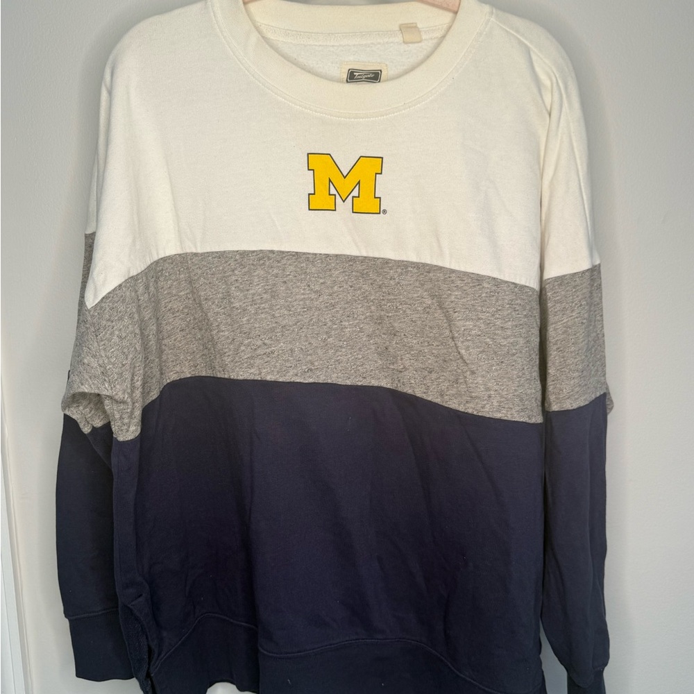 Colorblock Sweatshirt with M Logo